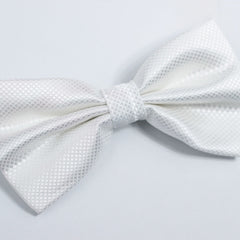 WHITE TEXTURED BOW TIE