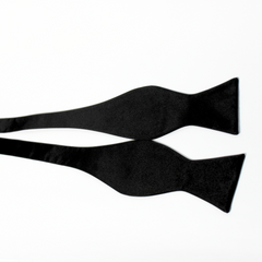SELF-TIE BLACK BOW TIE