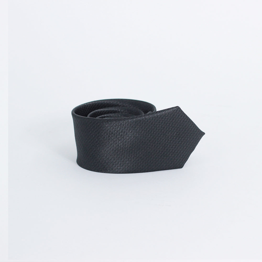 THE BLACK WOVEN TIE