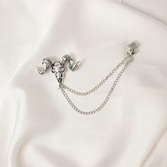ROYAL MARKHOR CHAIN BROOCH-SILVER EDITION