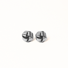 METALLIC SILVER REGAL KNOT CUFFLINKS