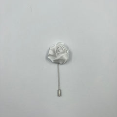 PEARL WHITE FLORAL LAPEL PIN