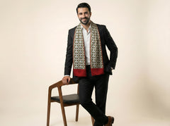 Rang-e-Caravan — Dual-Sided Scarf & Pocket Squares Set