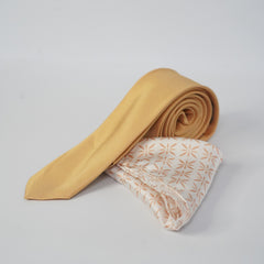 WHITE SPARKLES POCKET SQUARE AND TIE SET