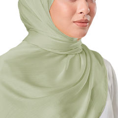 TEA GREEN CRINKLE SILK SCARF