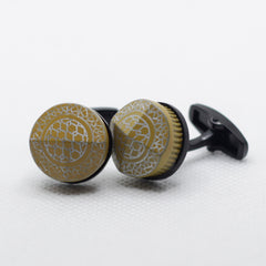 THE CURVED CARAMEL CUFFLINKS