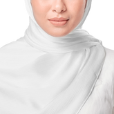 SNOW WHITE CRINKLE SILK SCARF