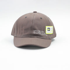 SHORT BRIM DEEP TAUPE BASEBALL CAP