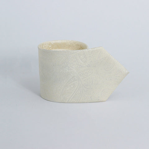 CREAM  PAISLEY FESTIVE TIE