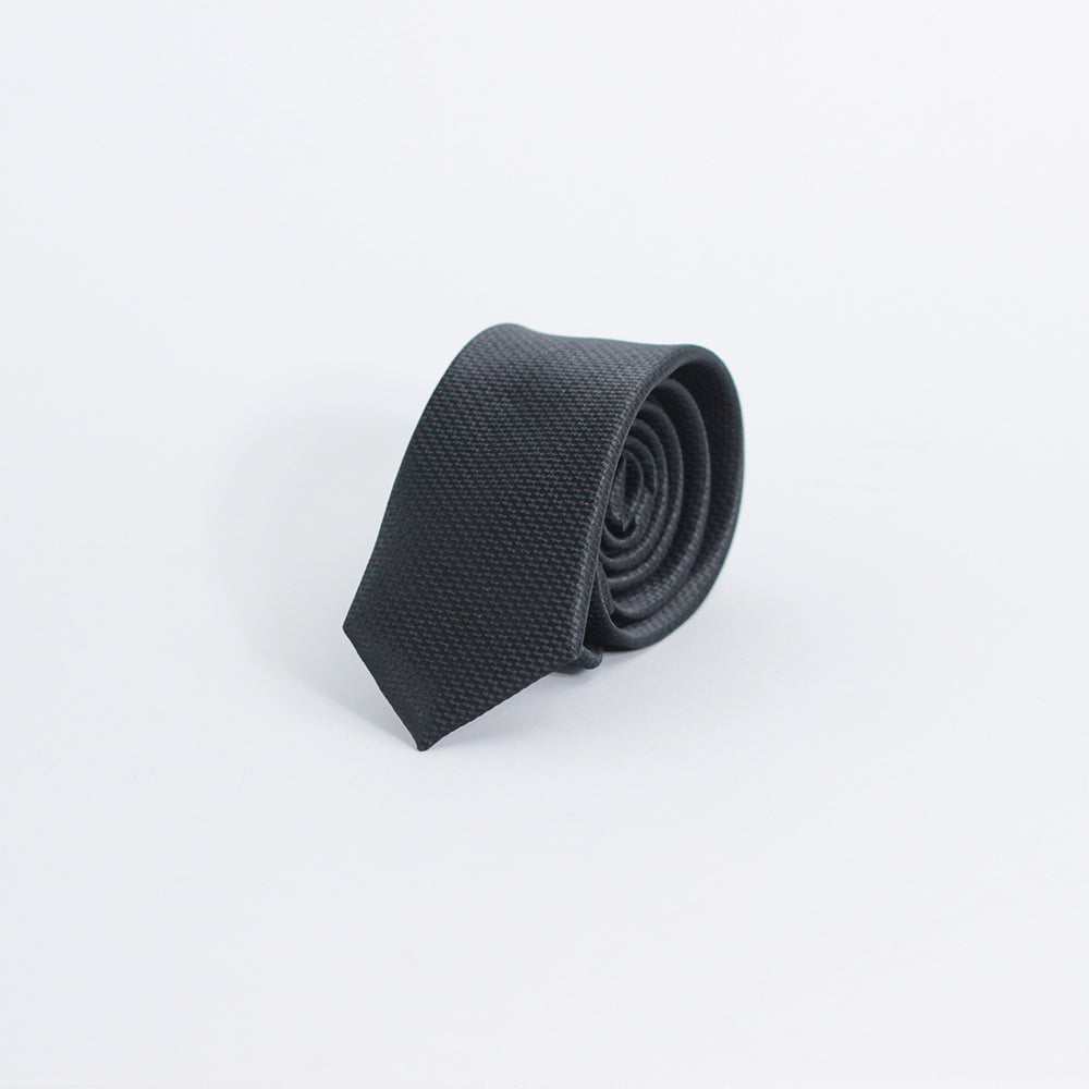THE BLACK WOVEN TIE