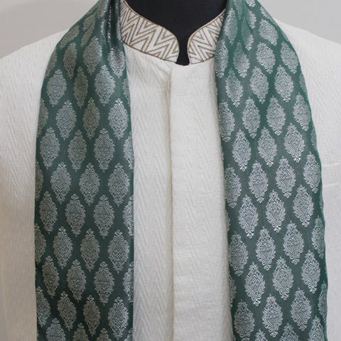 GREEN FESTIVE CRAVAT
