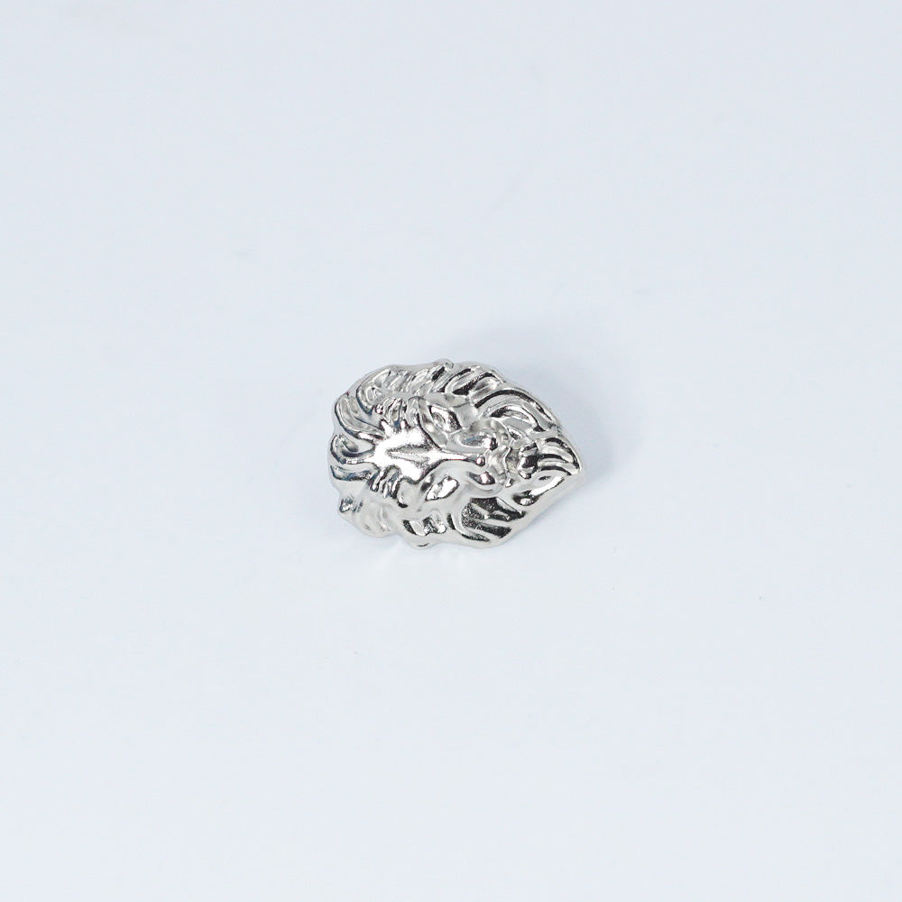 VALIANT LION HEAD SILVER LAPEL PIN