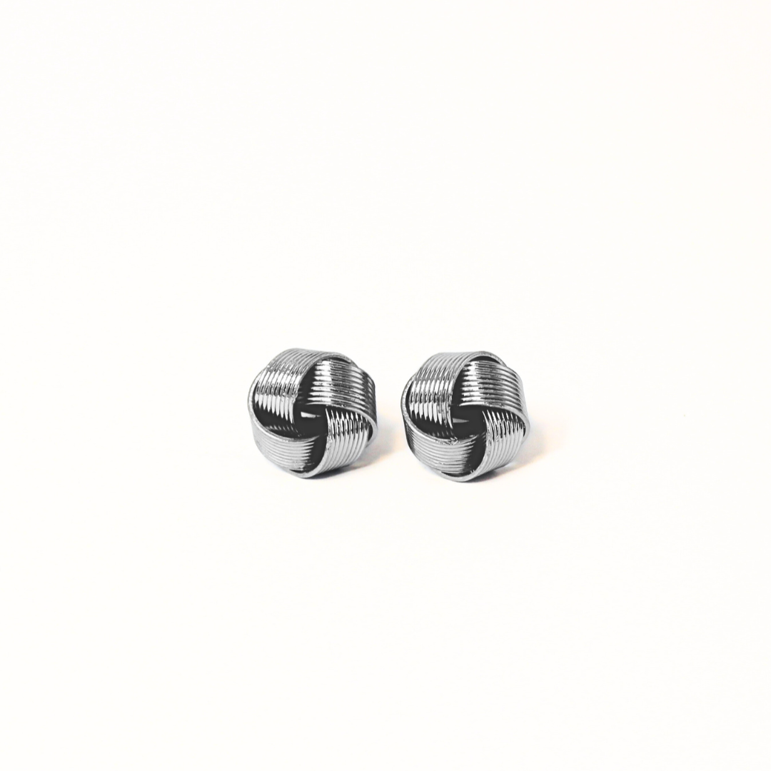 METALLIC SILVER REGAL KNOT CUFFLINKS