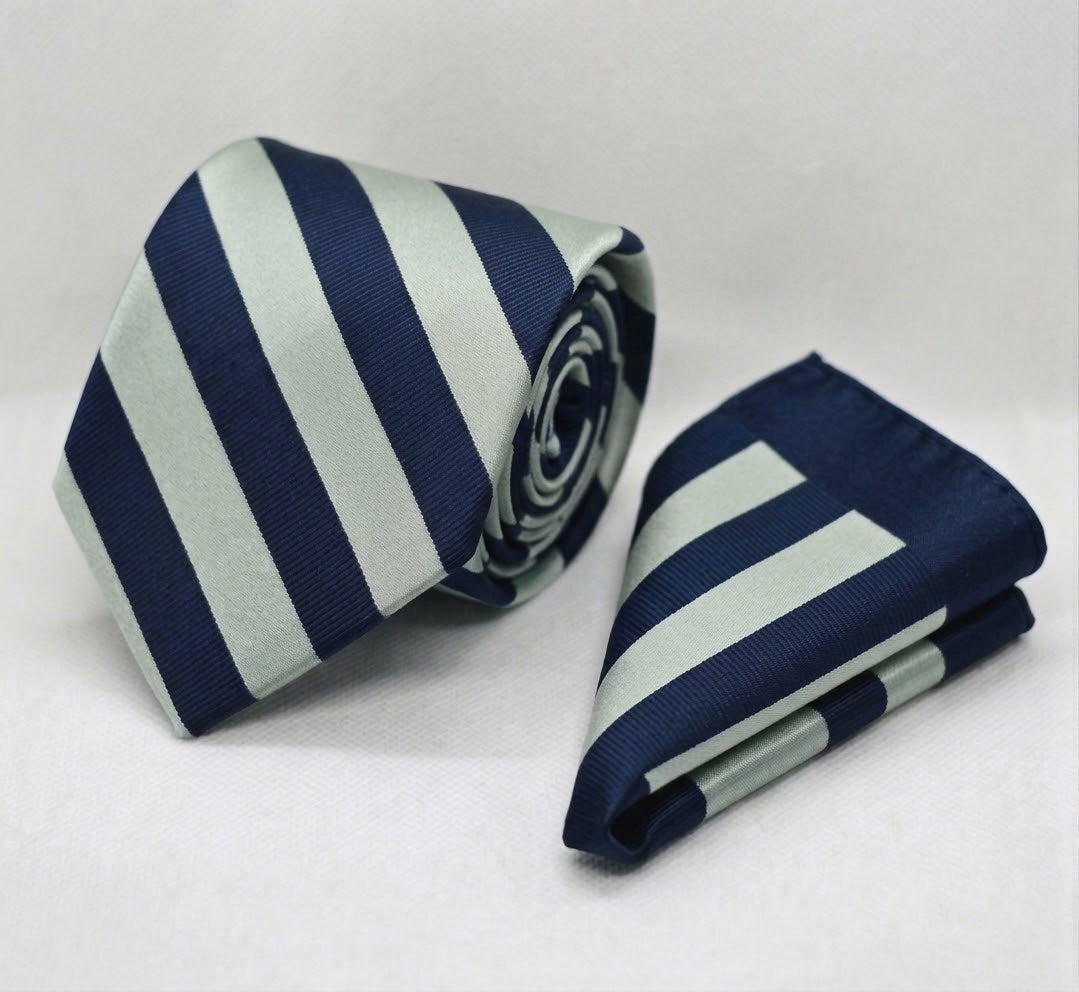 CLASSIC SILVER AND DARK BLUE TIE AND POCKET SQUARE SET