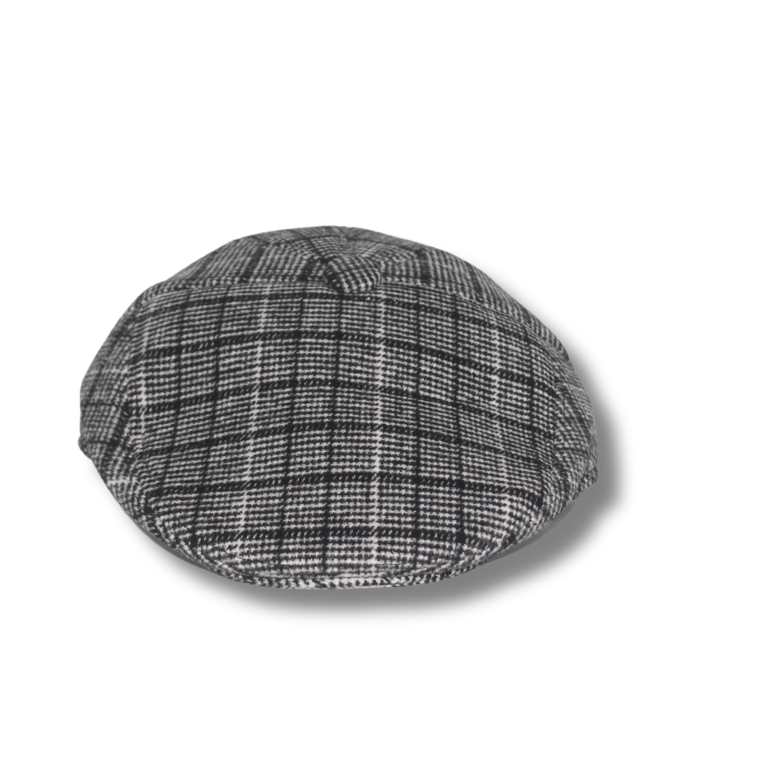 BLACK & WHITE COZY PLAID IVY WINTER CAP