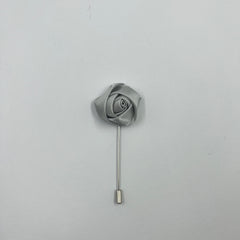 GREY FLORAL LAPEL PIN