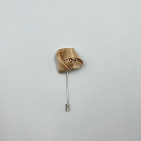 BEIGE GOLD FLORAL LAPEL PIN