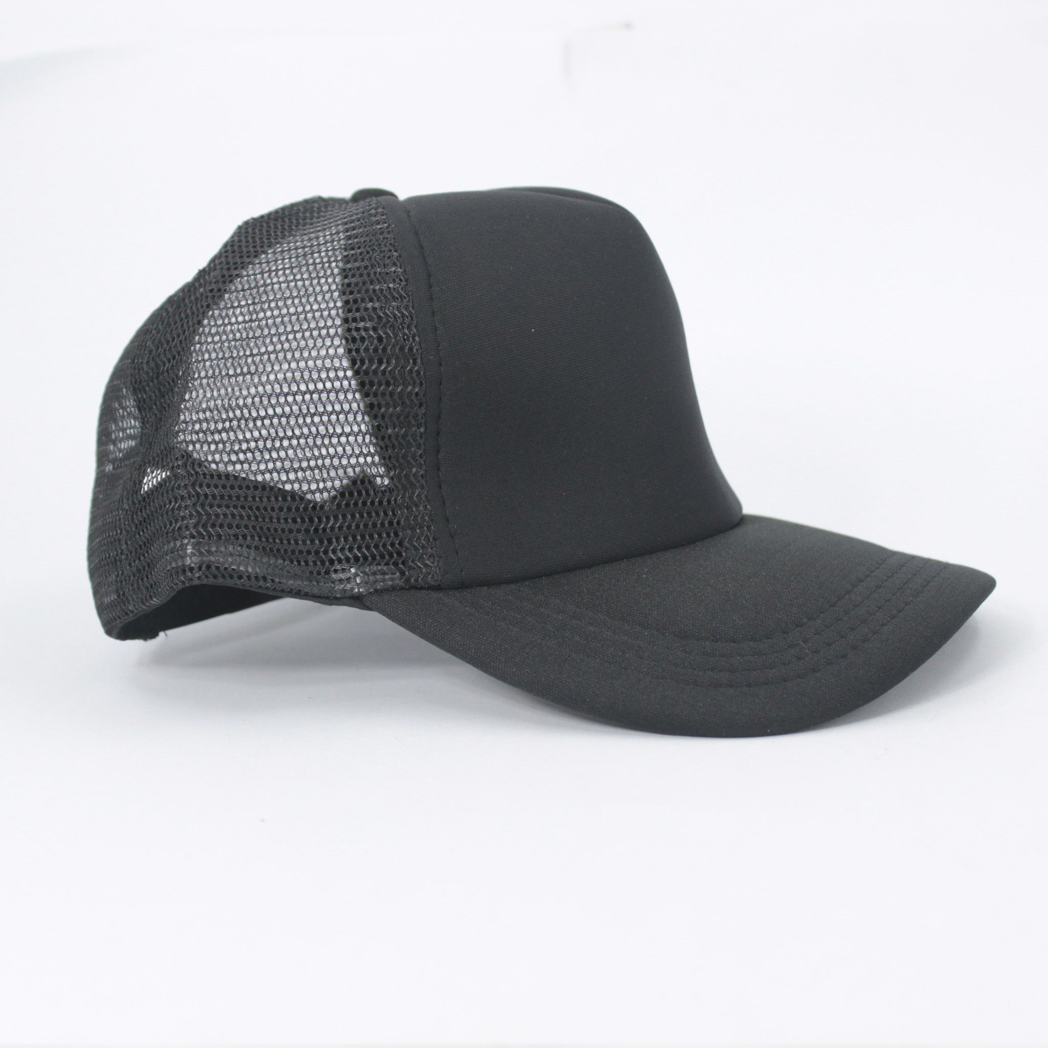 CLASSIC BLACK TRUCKER CAP