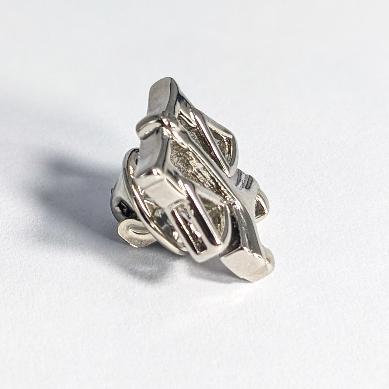 SCALE OF JUSTICE SILVER BROOCH