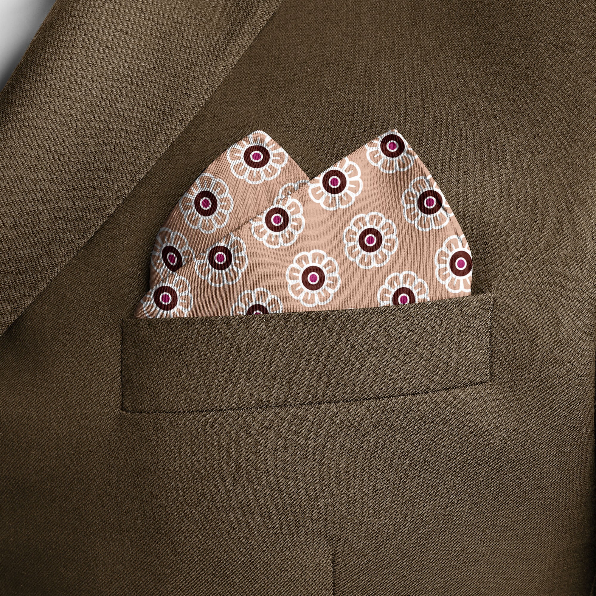 W21- DAISY SILK POCKET SQUARE