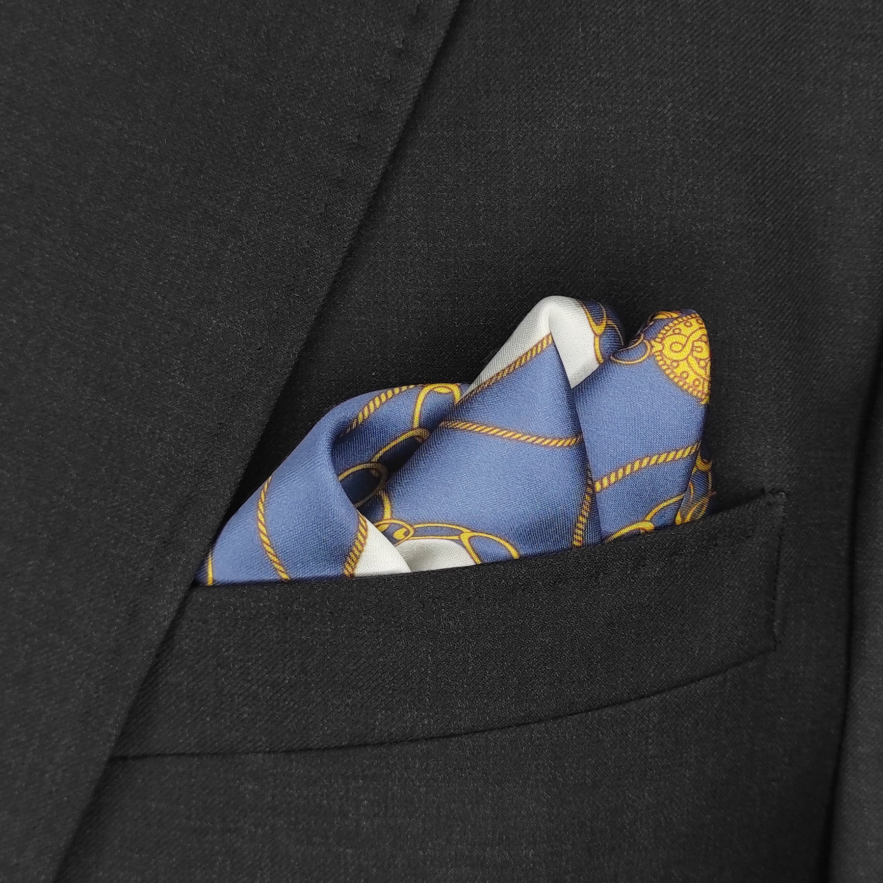 BLUE & GOLD CHAIN SILK POCKET SQUARE