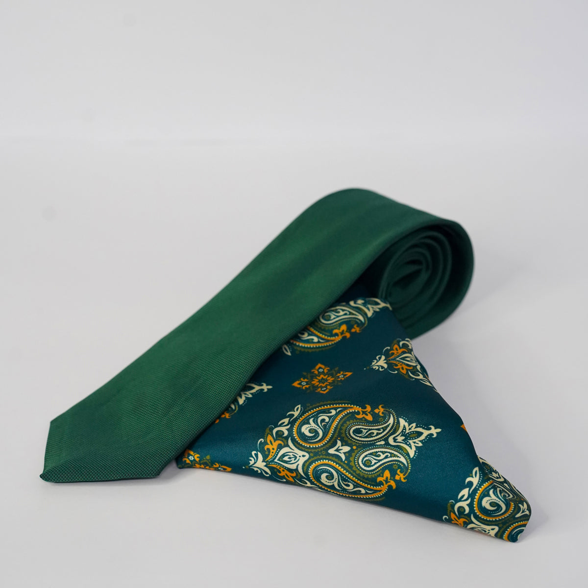 GREEN & YELLOW MYSTERY POCKET SQUARE AND TIE SET