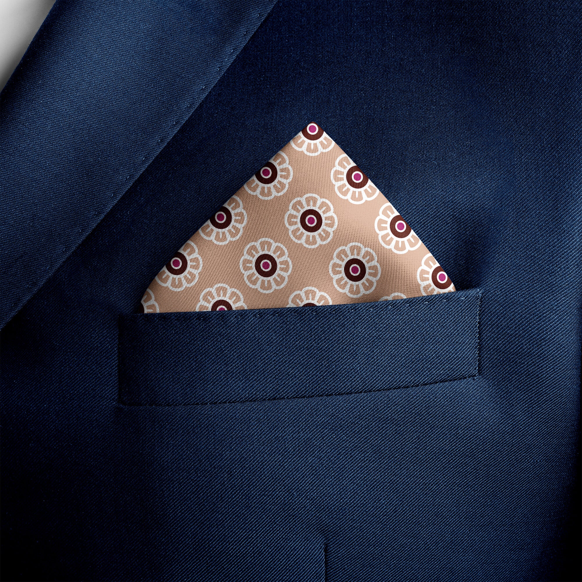 W21- DAISY SILK POCKET SQUARE