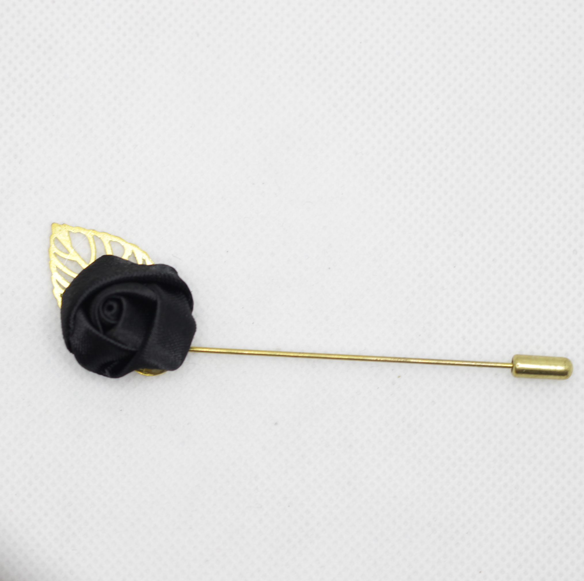 BLACK GOLD LEAF LAPEL PIN