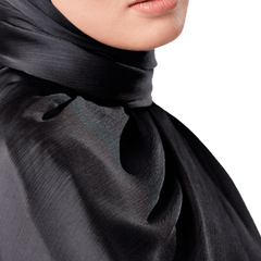 BLACK NIGHT CRINKLE SILK SCARF