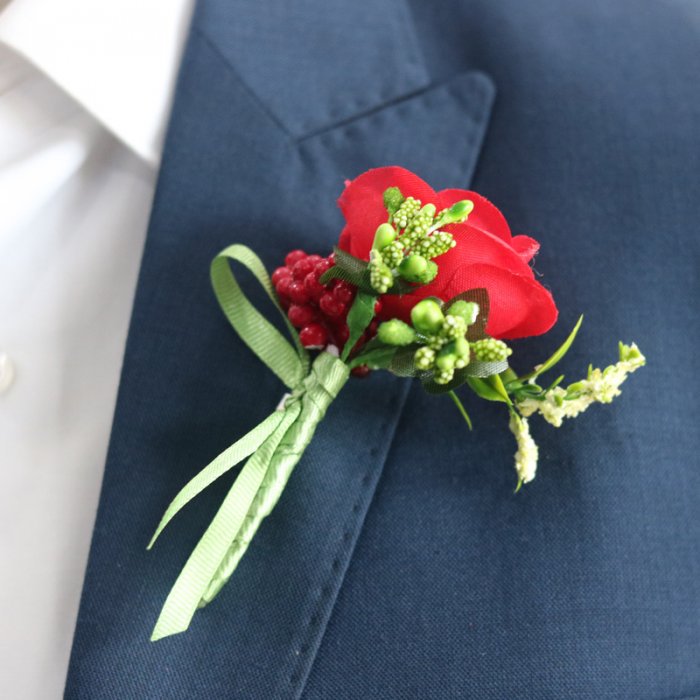 Red Rose Boutonniere Lapel Pin